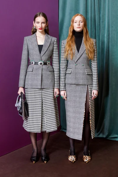 Look 34
